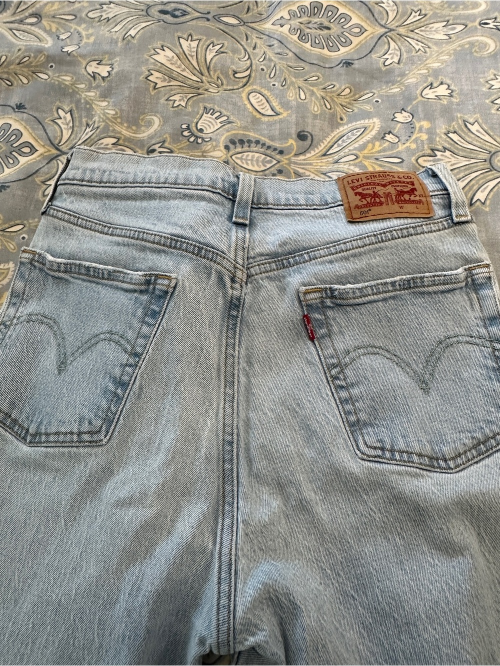 Levi's 501 Button Fly Light Blue Relaxed Fit Jeans
